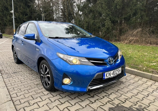 Toyota Auris cena 49900 przebieg: 161841, rok produkcji 2013 z Września małe 352